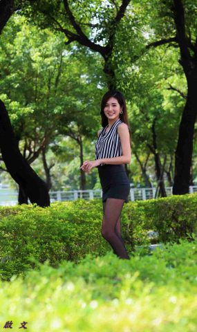 唯美街拍 NO.038 張筠 OL黑絲高跟美腿 [47P]