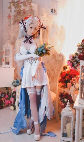 网荭Coser@面饼仙儿 欧根花嫁 在现浏览