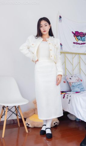 勿恋传媒 NO.2335 美兔-布鞋、长靴、白棉袜、薄肉丝[175P]