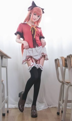 网荭Coser@鳗鱼霏儿 红发魔女 在现浏览