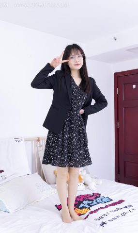 勿恋传媒 NO.2065 小酒-岁末的秋天[190P]