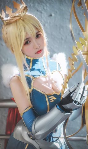 网荭Coser@鳗鱼霏儿 闪耀于终焉之枪 在现浏览