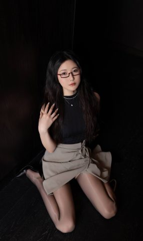 秀人名模鱼子酱Fish《眼镜娘》写真[63P]