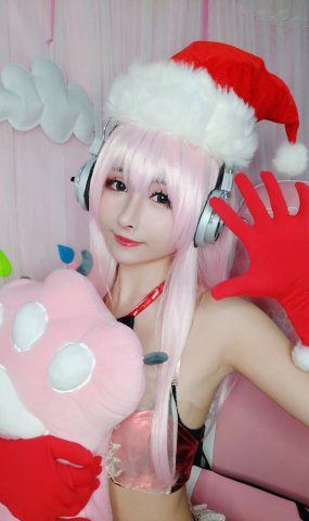 网荭Coser@rioko凉凉子 索尼子 在现浏览