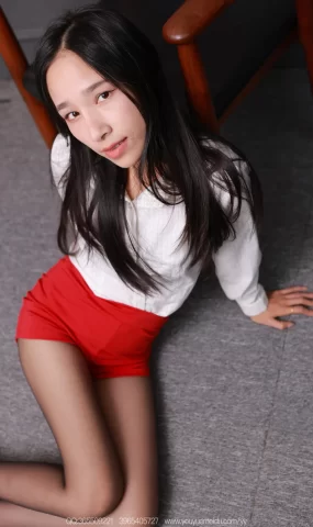 [IESS异思趣向] 2025.12.28 丝享家2250：美子《蓝色美甲（下）》[87P]