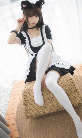 Cos小解解雪琪 白丝女仆普通版 [30P]