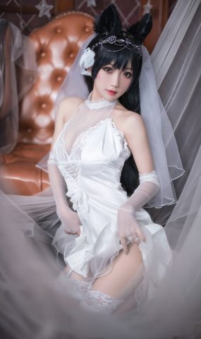 微博红人Coser@鬼畜摇 犬 在现浏览