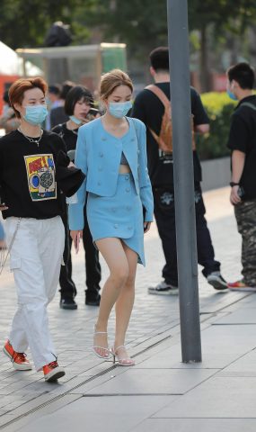 唯美街拍 NO.1206  – 蓝色包臀裙美眉[59P]