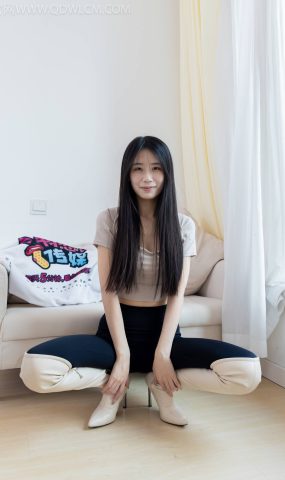 勿恋传媒 NO.2305 菜菜-高跟长靴、短白棉袜、裸足[152P]