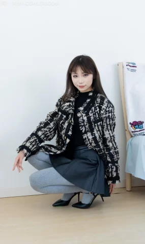 勿恋传媒 NO.2531 泡泡-高跟鞋、厚灰丝[165P]