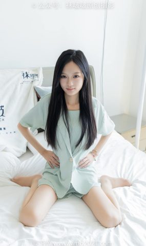 [BoBoSocks袜啵啵]NO.526 焦糖-三双高跟鞋、薄肉丝（脚尖透明款）、裸足（红色美甲）（花絮版）[105P]