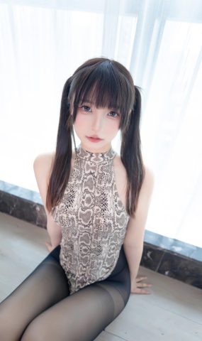 神楽板真冬  蟒纹旗袍[75P]