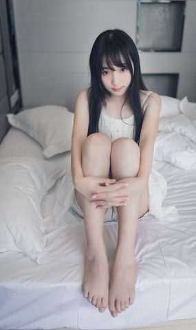 [喵糖映画] VOL.006 无邪的笑容 在现浏览