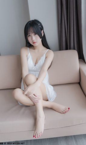 [喵糖映画] VOL.069 萌芽儿o0 白纱裙 在现浏览