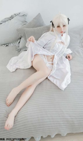 [喵糖映画] VOL.140 白裙裸腿 在现浏览