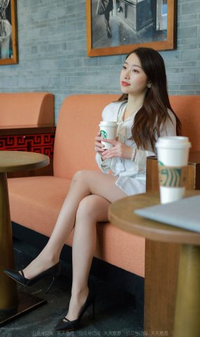 [IESS异思趣向] 2022.04.18 丝享家1063：小婕《纯白OL套装》[85P]