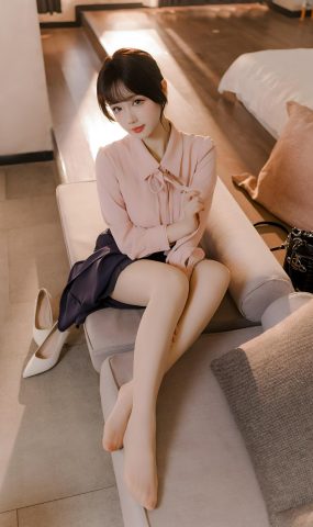 雪晴Astra – 肉丝通勤OL[32P]