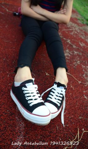 [战前女神] 美腿镁足精品摄影套图 041 [92P]