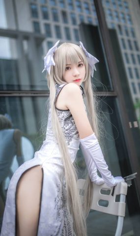 网荭Coser@疯猫ss 穹妹 在现浏览