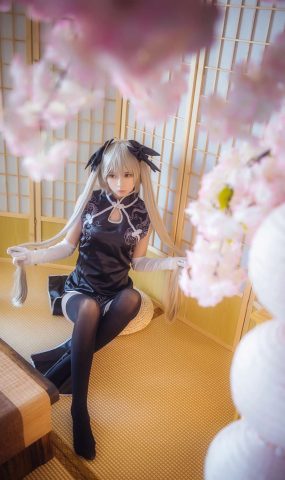 网荭Coser@疯猫ss 穹妹旗袍 在现浏览