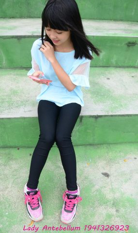 [战前女神] 美腿镁足精品摄影套图 045 [82P]