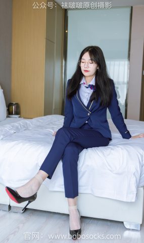 [BoBoSocks袜啵啵]NO.139 小甜豆-高跟鞋、短肉丝、空姐至服 (1) [72P]