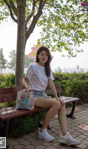 [勿恋传媒] NO.022 美,从未如此简单.白色复古跑鞋搭配短筒白棉袜和船袜 [274P]