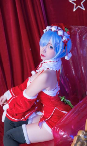 网荭Coser@二佐Nisa 雷姆圣诞 在现浏览