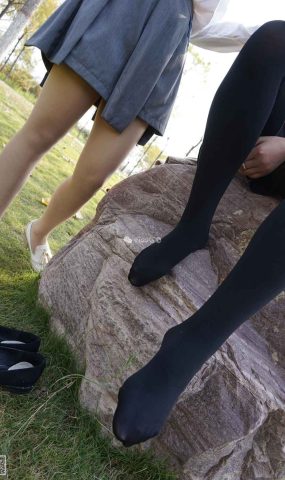 [SIEE丝意] No.011 鱼鱼&茹茹~草地悠闲 在现浏览