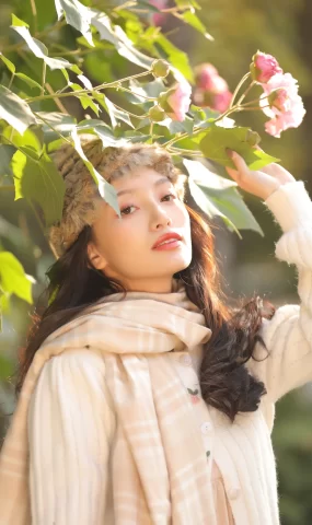 [YITUYU艺图语]2022.12.14 空白格 梨涡允允[20+1P]