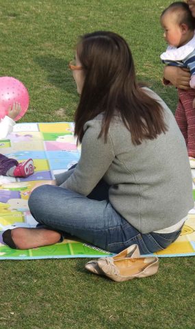 自由摄影 No.264 气质少父草地抓拍 [84P]