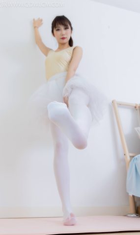 勿恋传媒 NO.2307 泡泡-芭蕾鞋、厚白丝、芭蕾动作、皮筋绑脚剧情[166P]