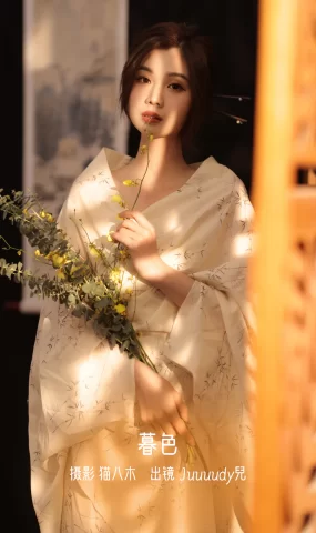 [YITUYU艺图语]2023.01.05 暮色 Juuuudy兒[21+1P]