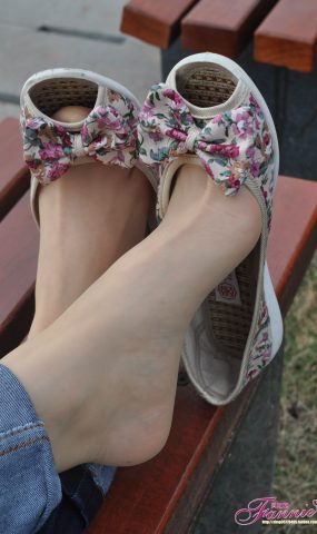 Fannie芬妮每足园 No.514 行在深秋 丝族1[39P]