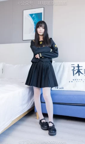 [BoBoSocks袜啵啵]NO.450 甜甜圈 皮鞋、白丝、裸足、裸足印泥踩脚印剧情[88P]